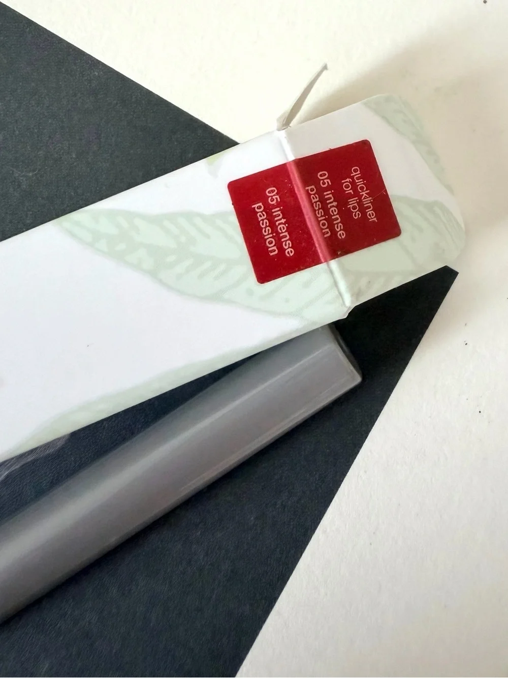 Clinique Quickliner For Lips 05 Intense‎ Passion - Picture 2 of 3